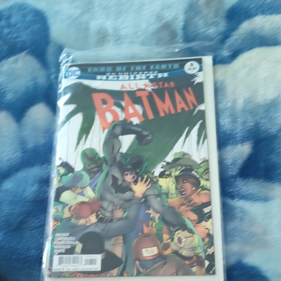 Batman Comic Book Collection - Picture 7 of 9